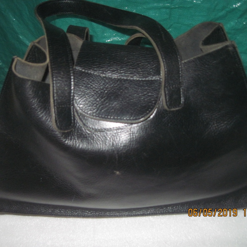 NEELY MACK Black Leather Vintage Shoulder Bag